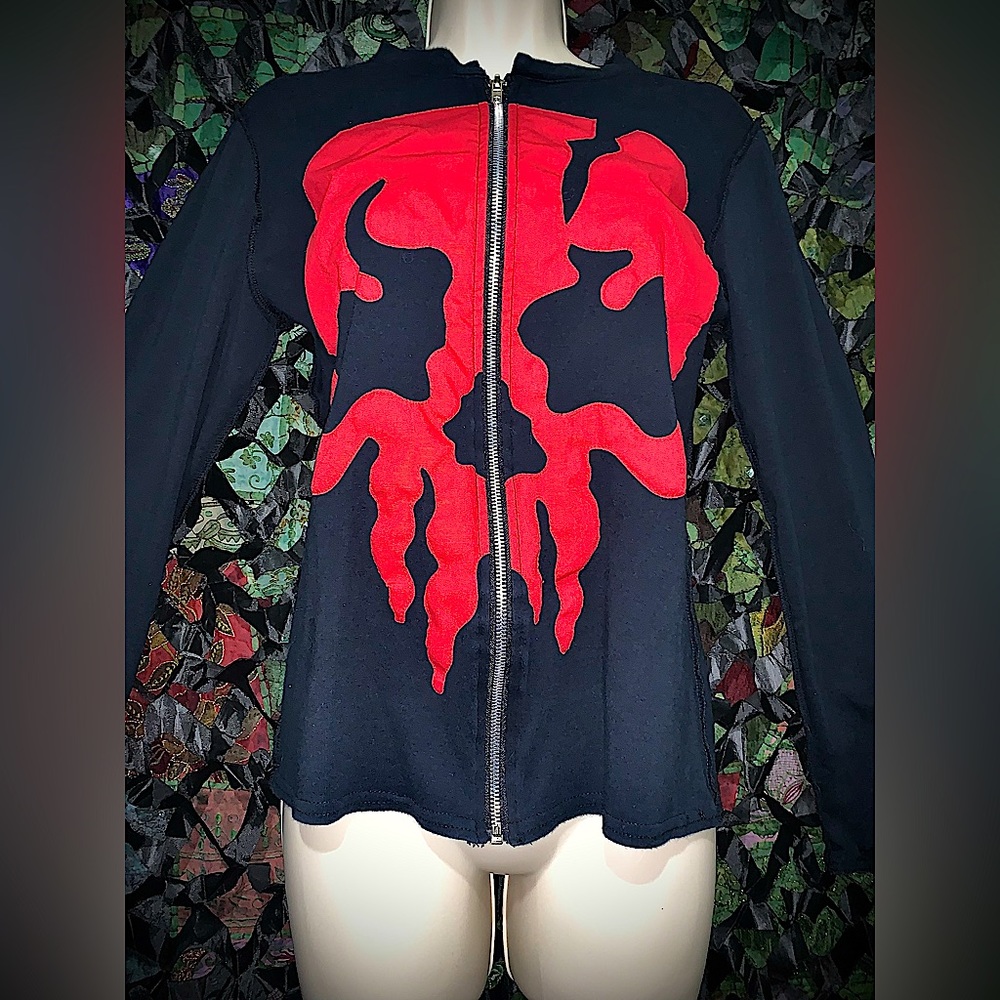 Y2K Attempt Skully Long Sleeve Zip Up Top ❤️🖤